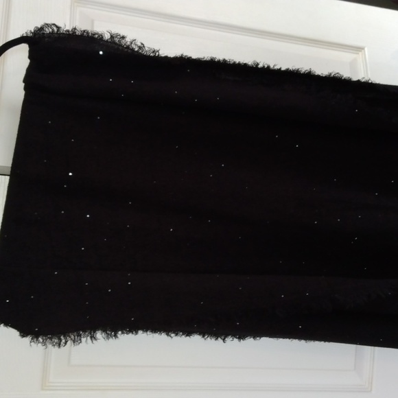 Pretty Persuasions women's black and sequins scarf with tags New - Picture 12 of 17